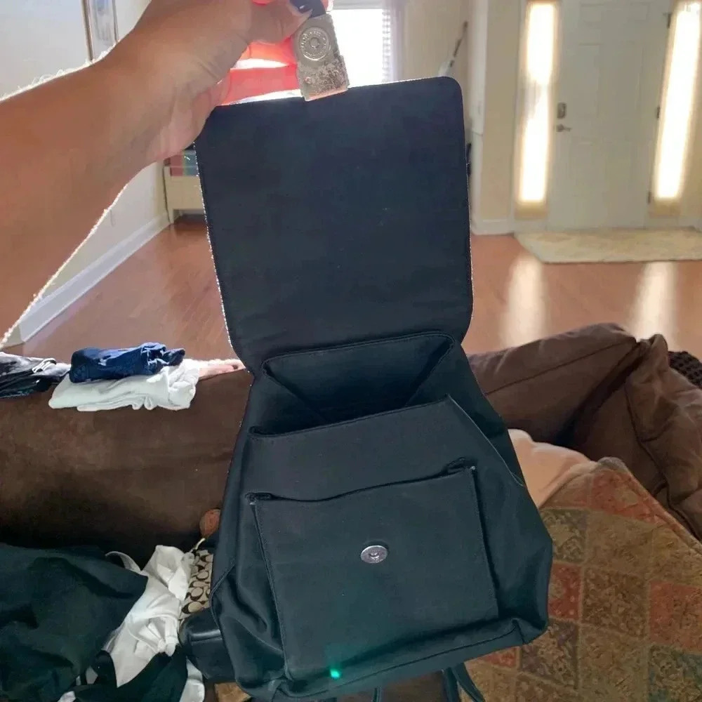 ✅Calvin Klein Backpack - Picture 2 of 6